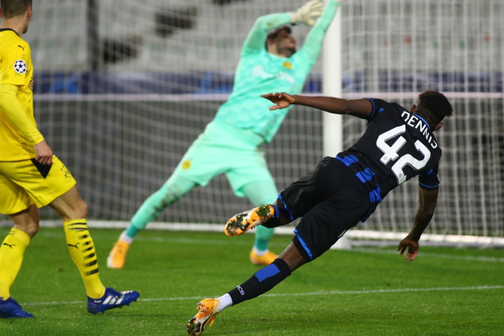 Emmanuel Dennis scoort te weinig voor toptransfer.