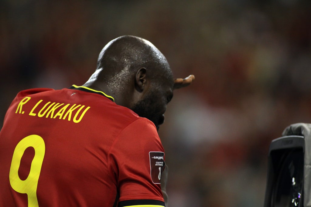 Lukaku groet de kijkers